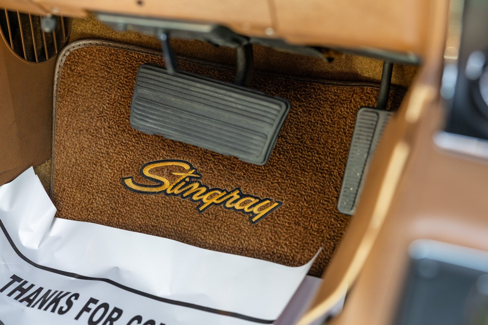 Chevrolet-Corvette-1973-Coupe-39