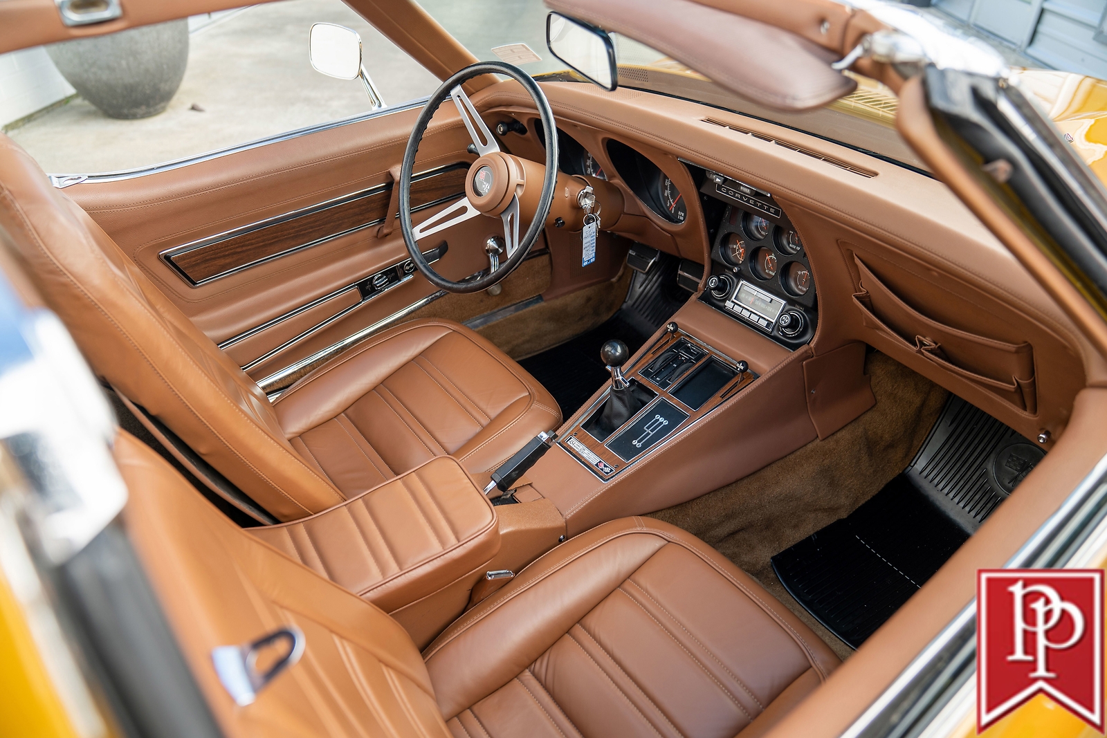 Chevrolet-Corvette-1973-Coupe-8
