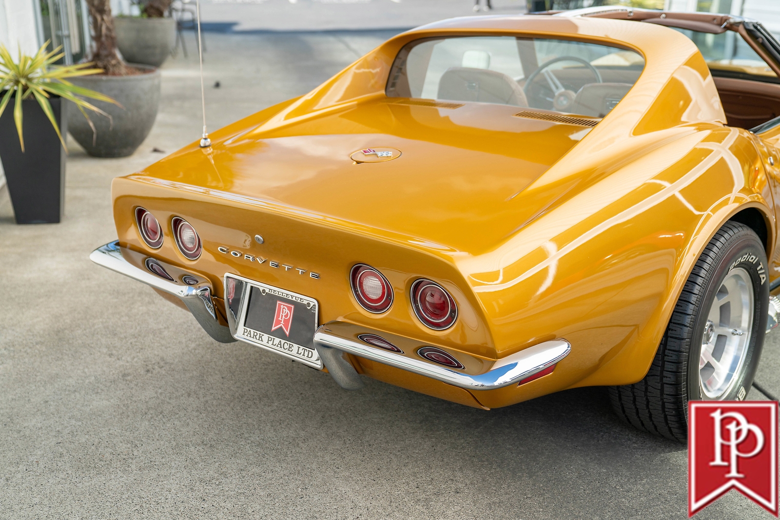 Chevrolet-Corvette-1973-Coupe-9