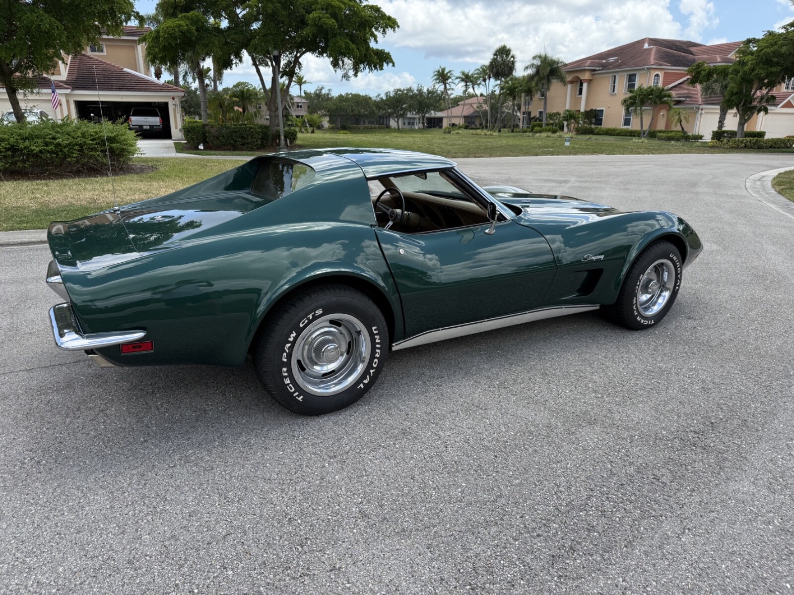 Chevrolet-Corvette-1973-Coupe