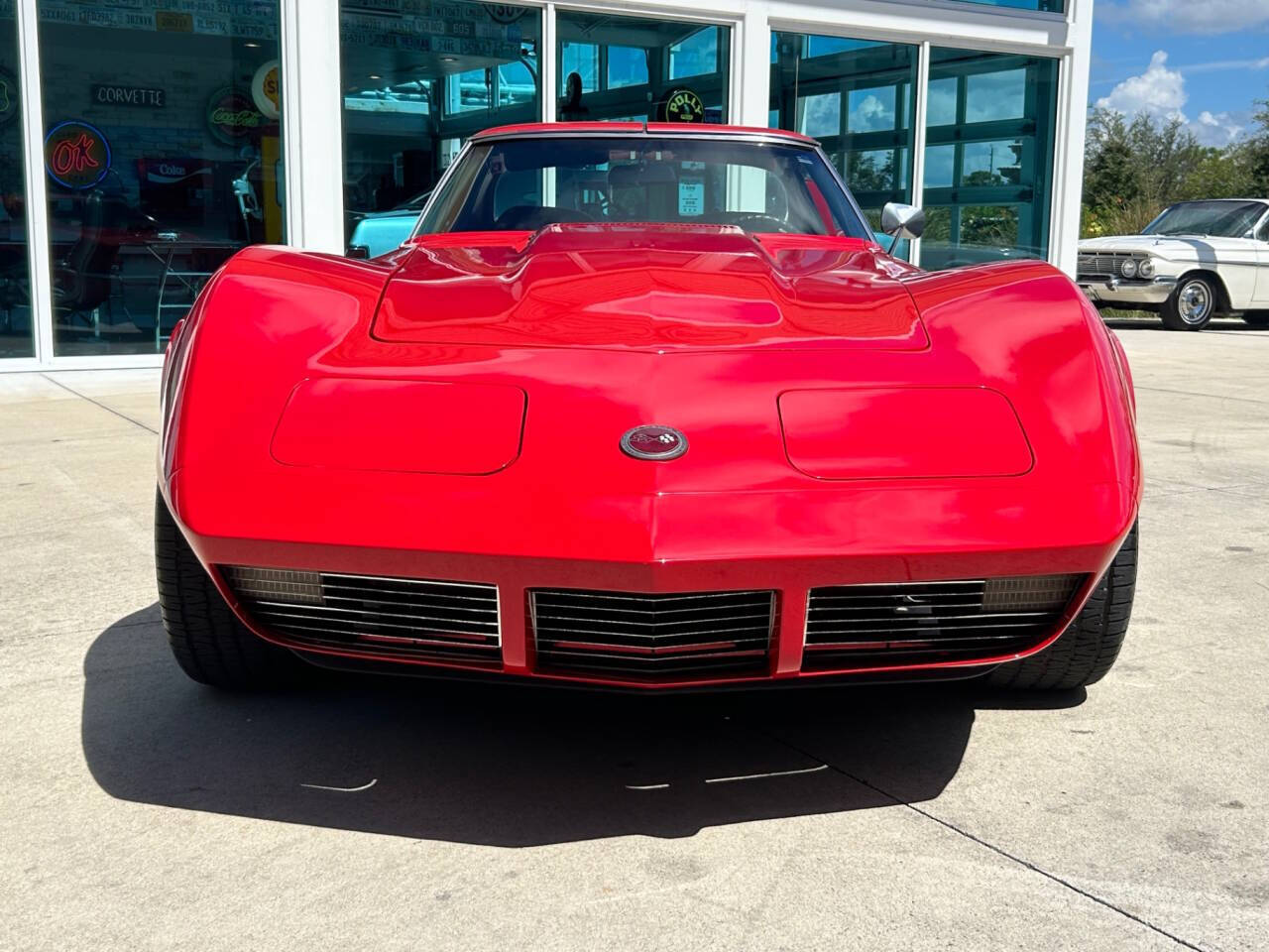 Chevrolet-Corvette-1973-Hatchback-1