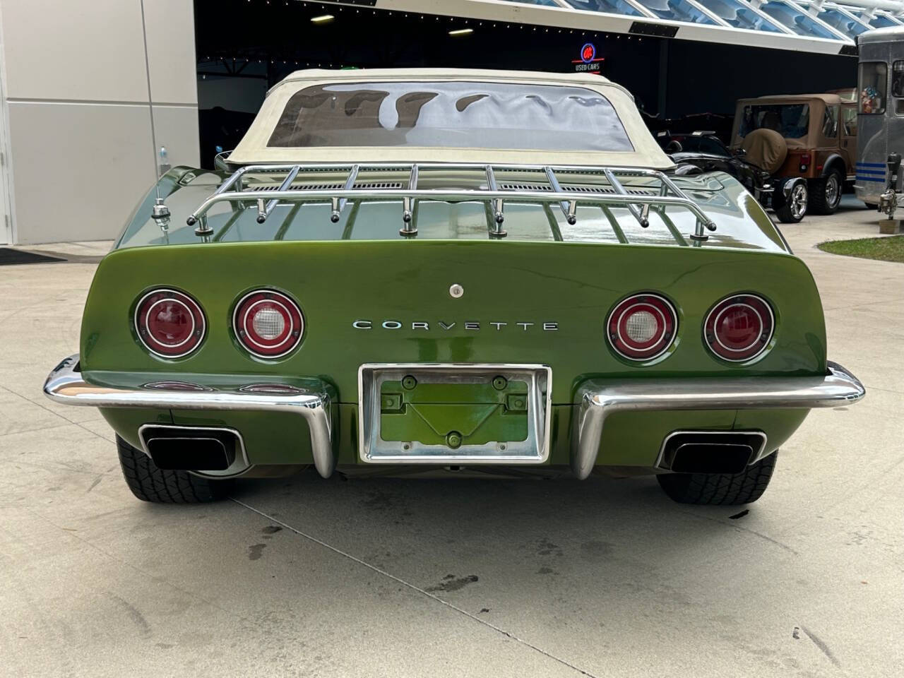 Chevrolet-Corvette-1973-Hatchback-10