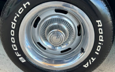 Chevrolet-Corvette-1973-Hatchback-12