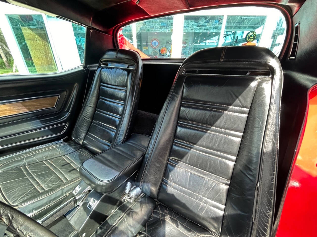 Chevrolet-Corvette-1973-Hatchback-15