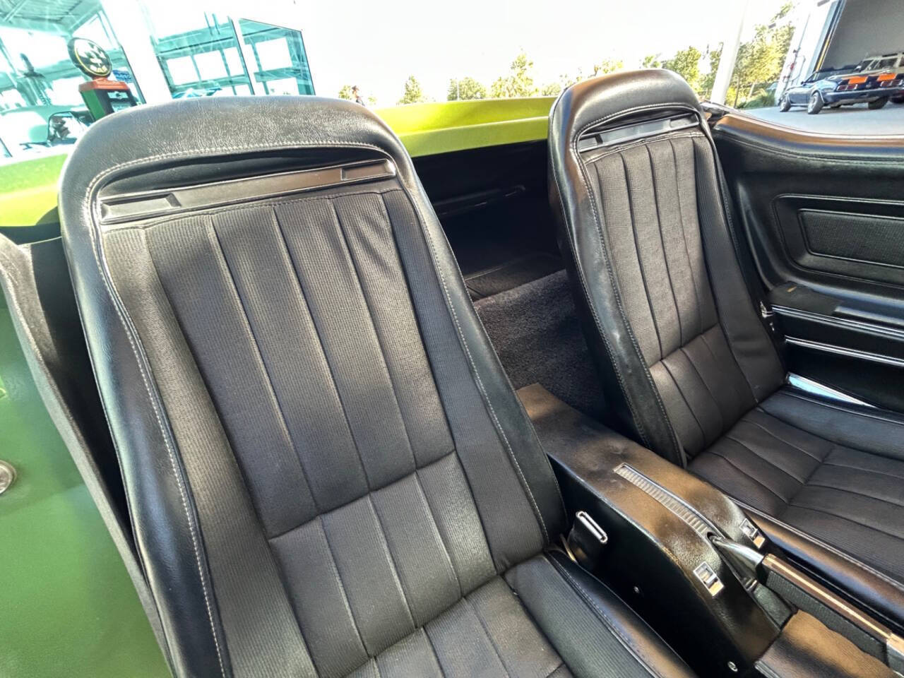 Chevrolet-Corvette-1973-Hatchback-20