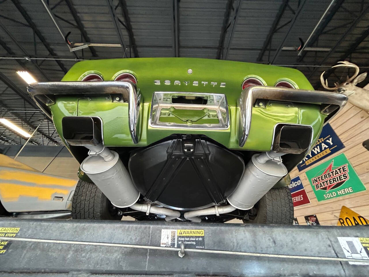 Chevrolet-Corvette-1973-Hatchback-29