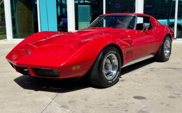 Chevrolet-Corvette-1973-Hatchback-9