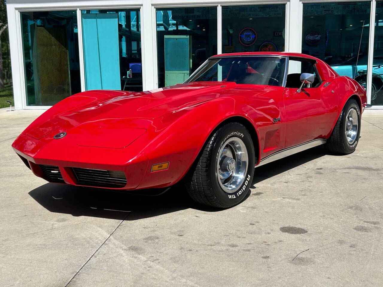 Chevrolet-Corvette-1973-Hatchback-9