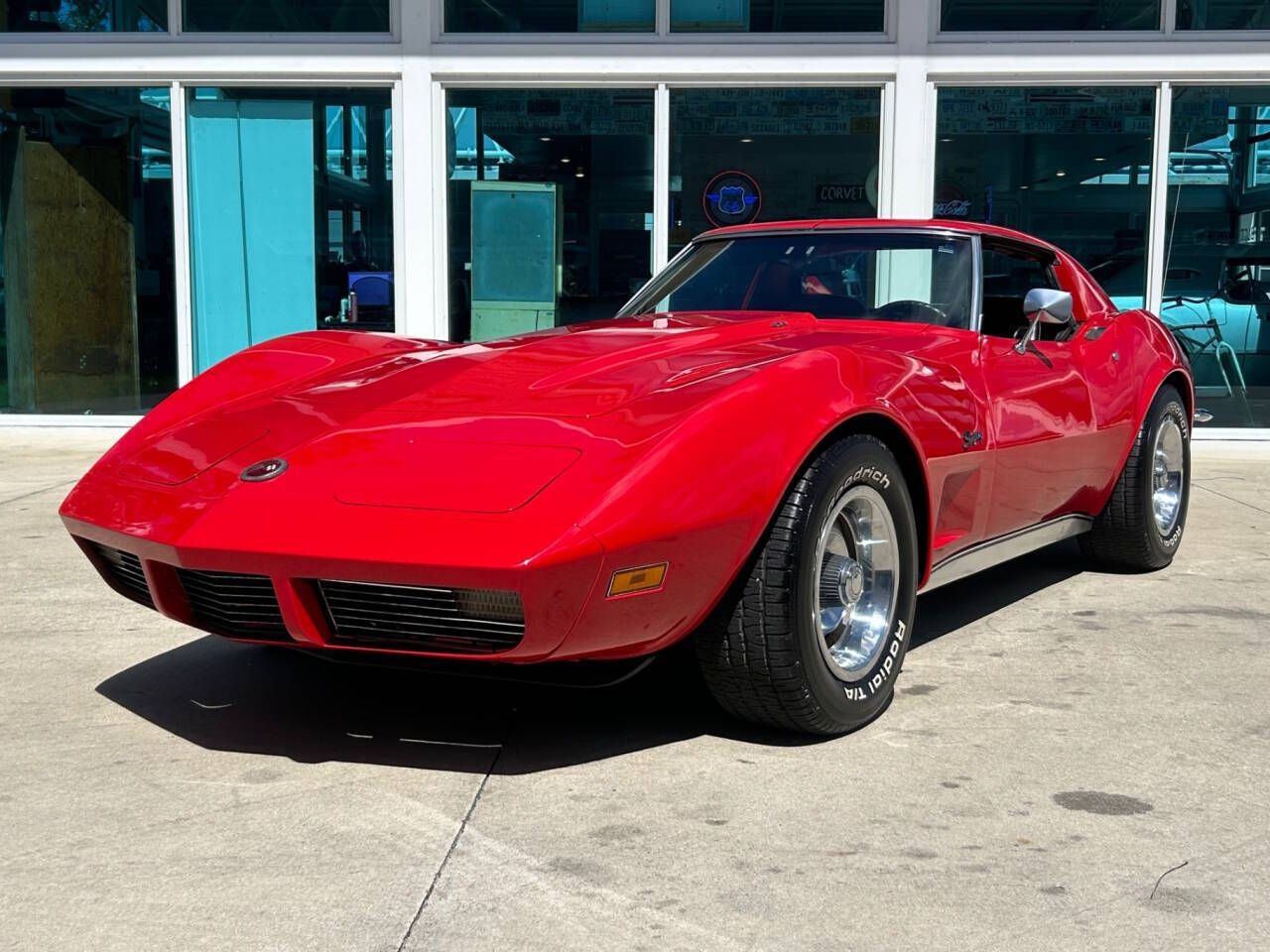 Chevrolet-Corvette-1973-Hatchback