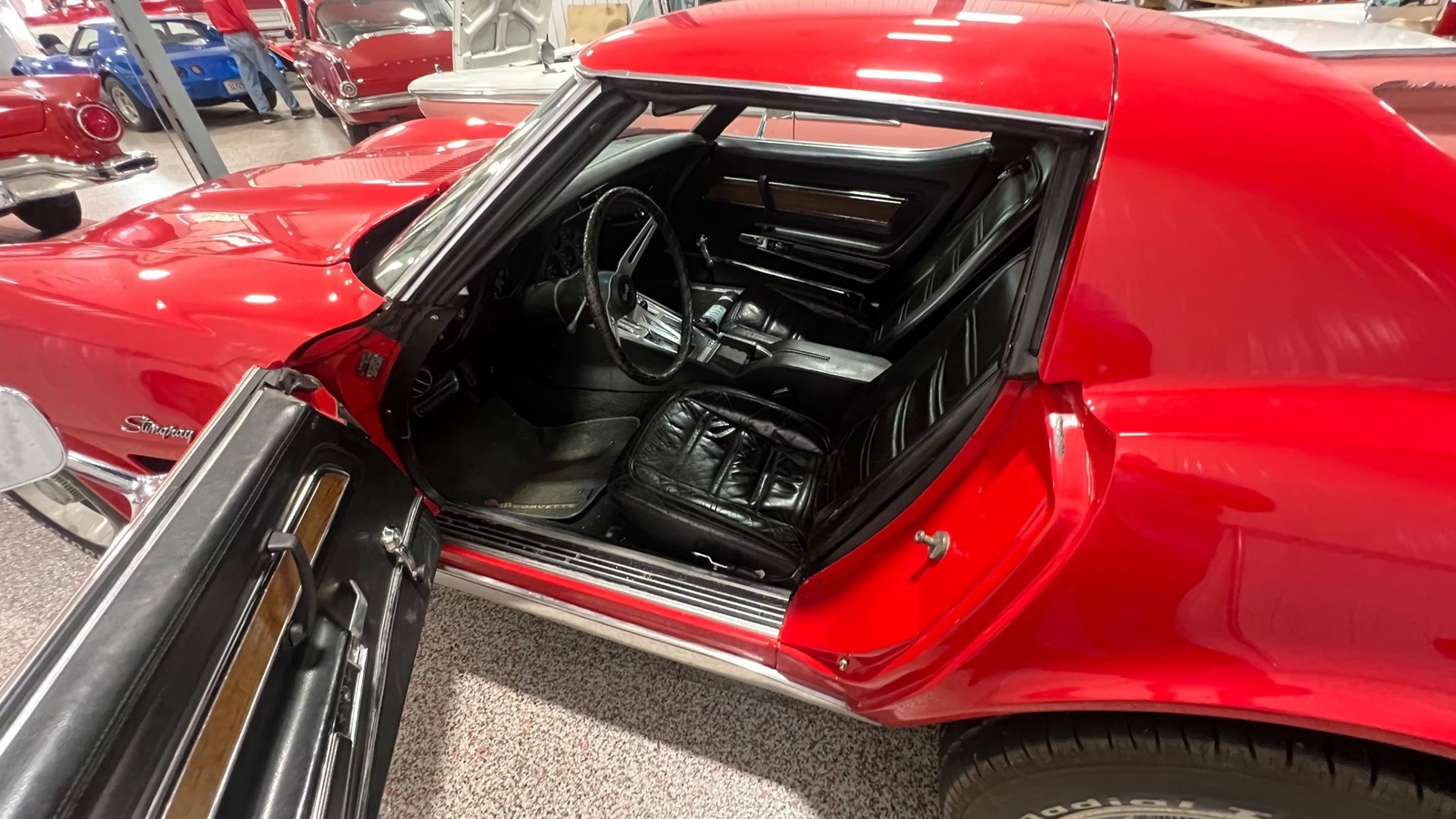 Chevrolet-Corvette-1973-T-Top-12