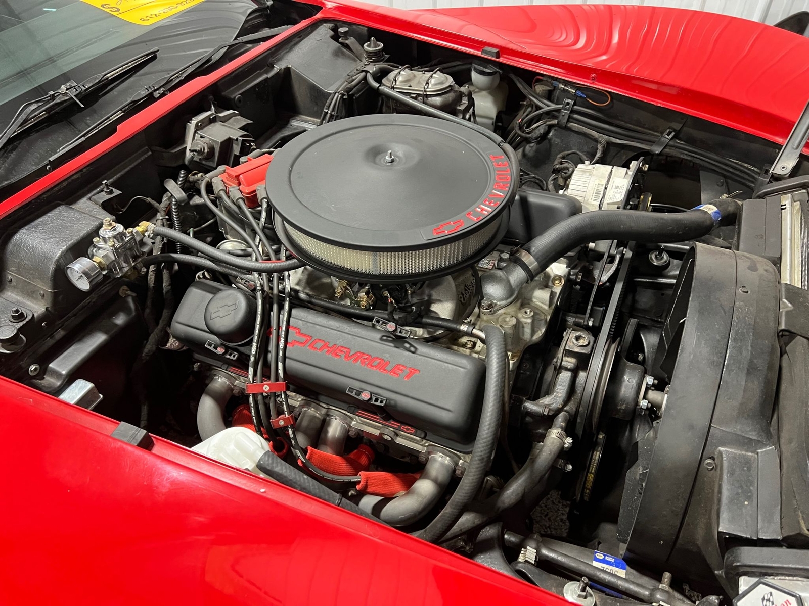 Chevrolet-Corvette-1973-T-Top-22