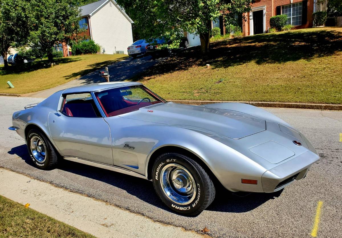 Chevrolet Corvette  1973 grey