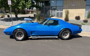 Chevrolet-Corvette-1974-16