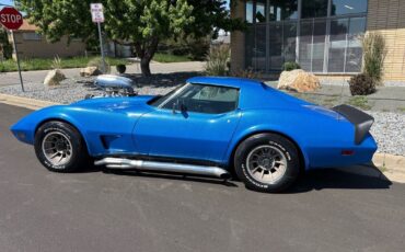 Chevrolet-Corvette-1974-19