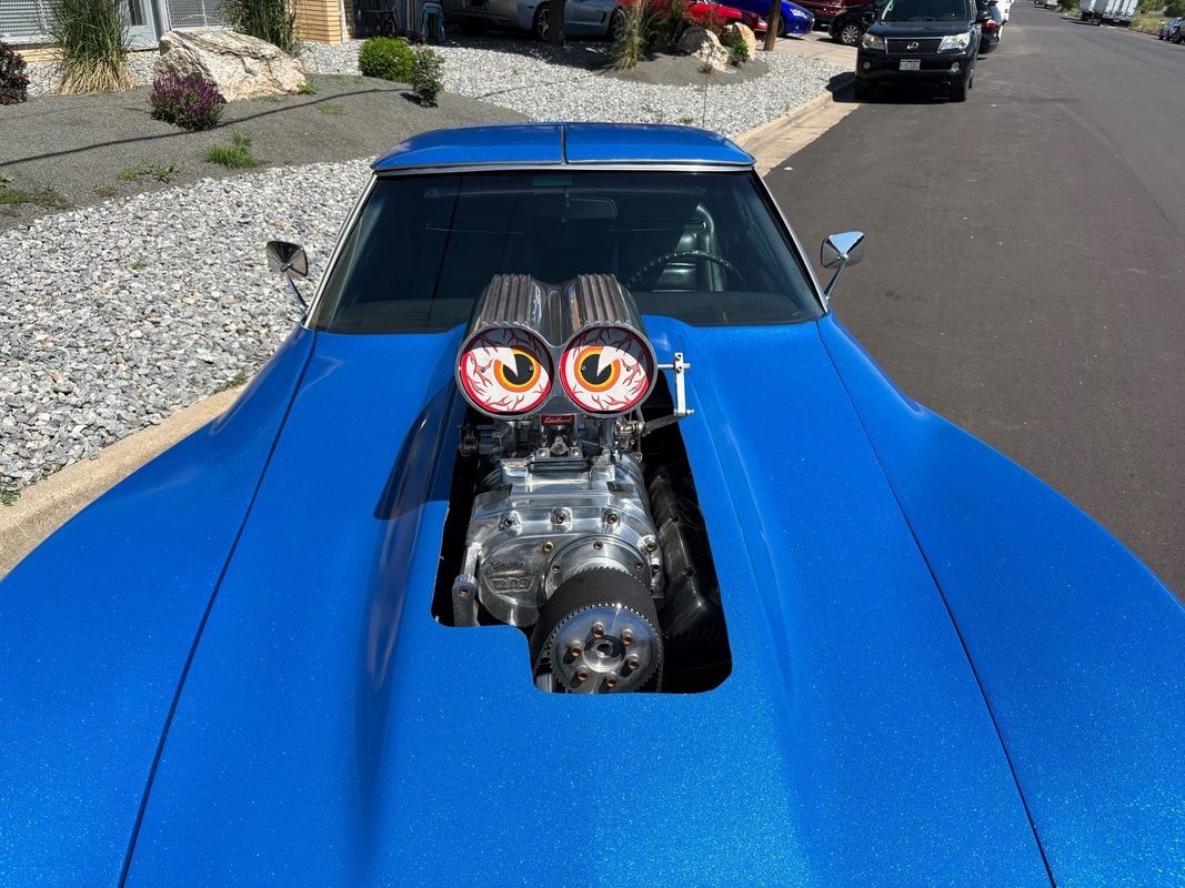 Chevrolet-Corvette-1974-25