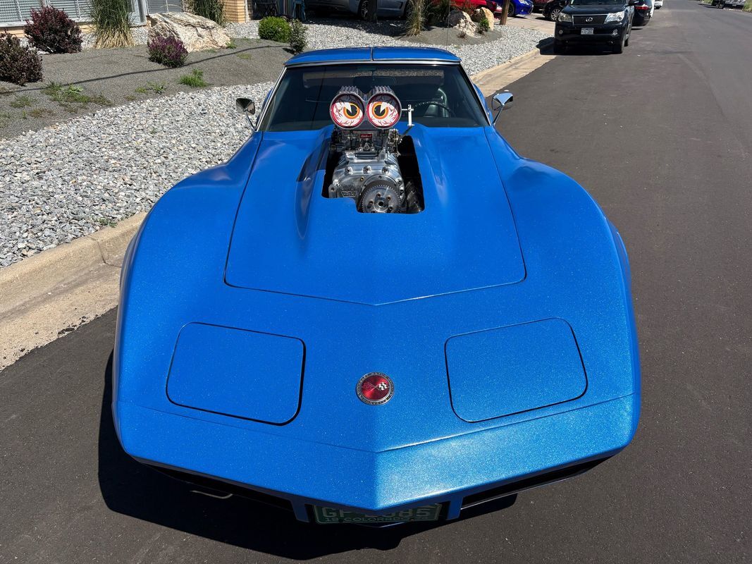 Chevrolet-Corvette-1974-27
