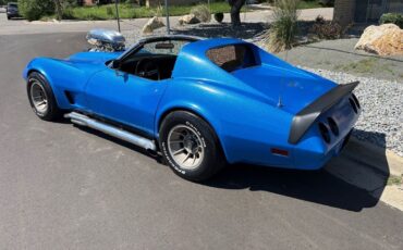 Chevrolet-Corvette-1974-34