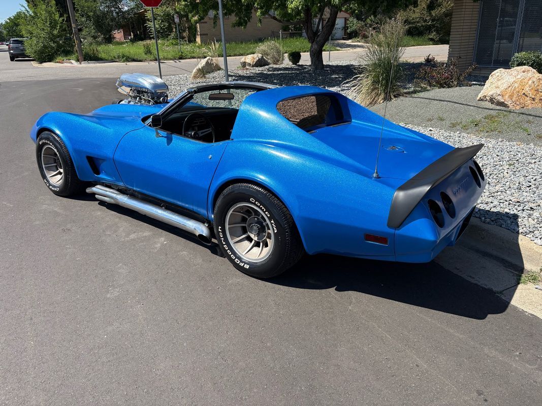 Chevrolet-Corvette-1974-34