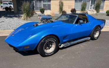 Chevrolet-Corvette-1974-37