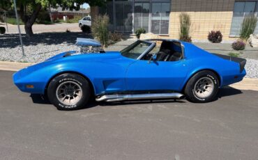 Chevrolet-Corvette-1974-38