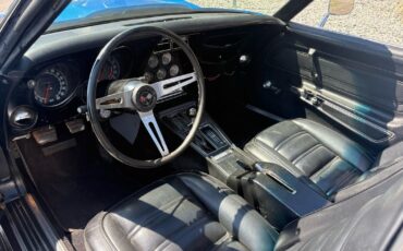 Chevrolet-Corvette-1974-8