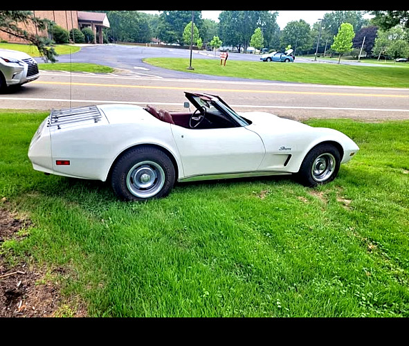 Chevrolet-Corvette-1974-Convertible