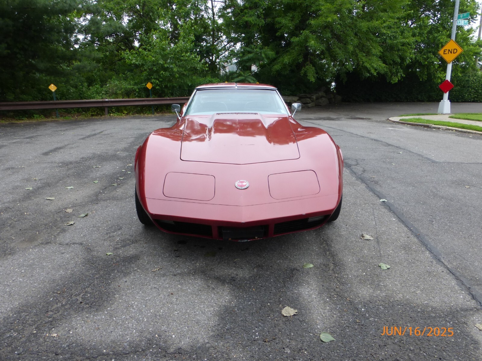 Chevrolet-Corvette-1974-Coupe-1