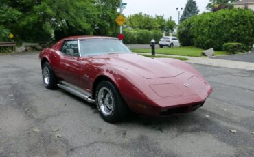 Chevrolet-Corvette-1974-Coupe