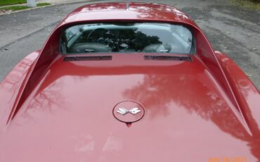 Chevrolet-Corvette-1974-Coupe-10