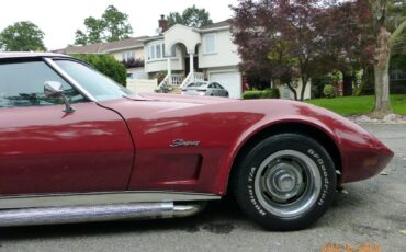 Chevrolet-Corvette-1974-Coupe-13