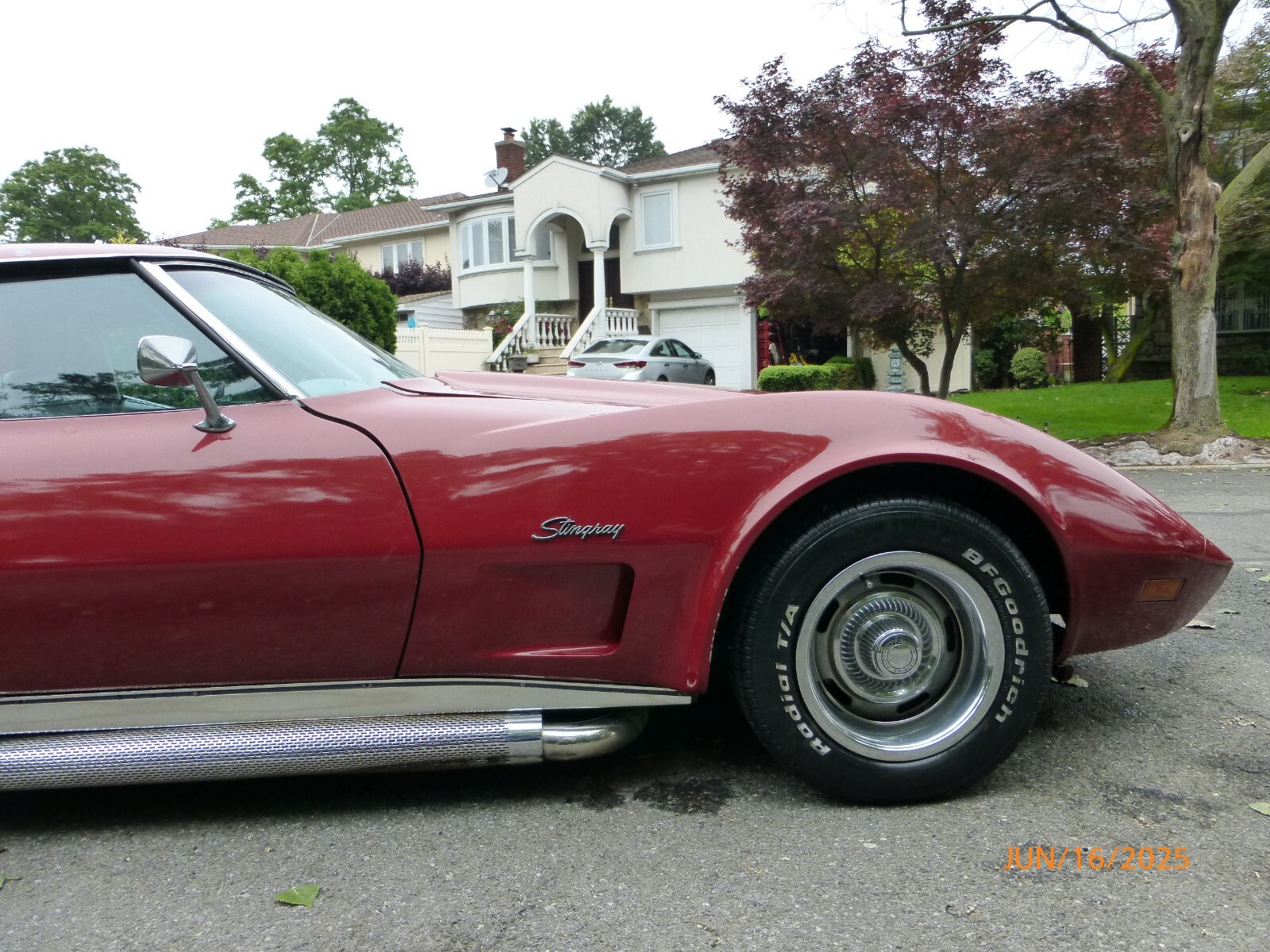 Chevrolet-Corvette-1974-Coupe-13