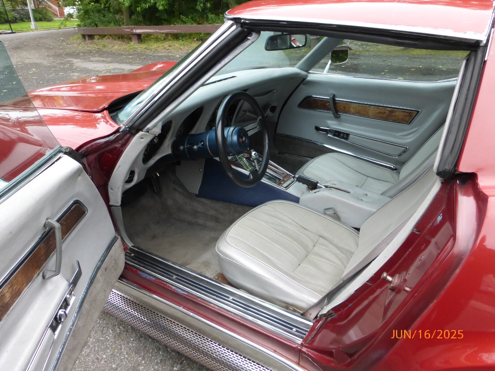 Chevrolet-Corvette-1974-Coupe-15