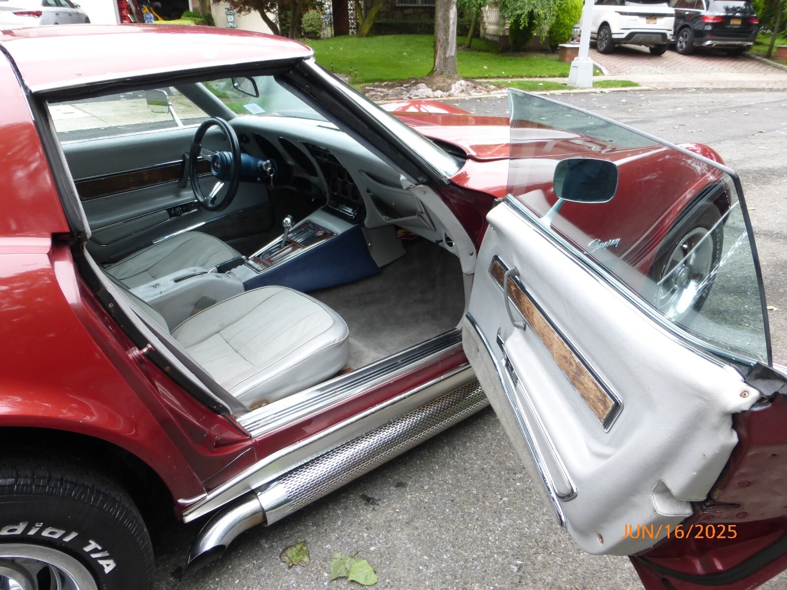 Chevrolet-Corvette-1974-Coupe-16