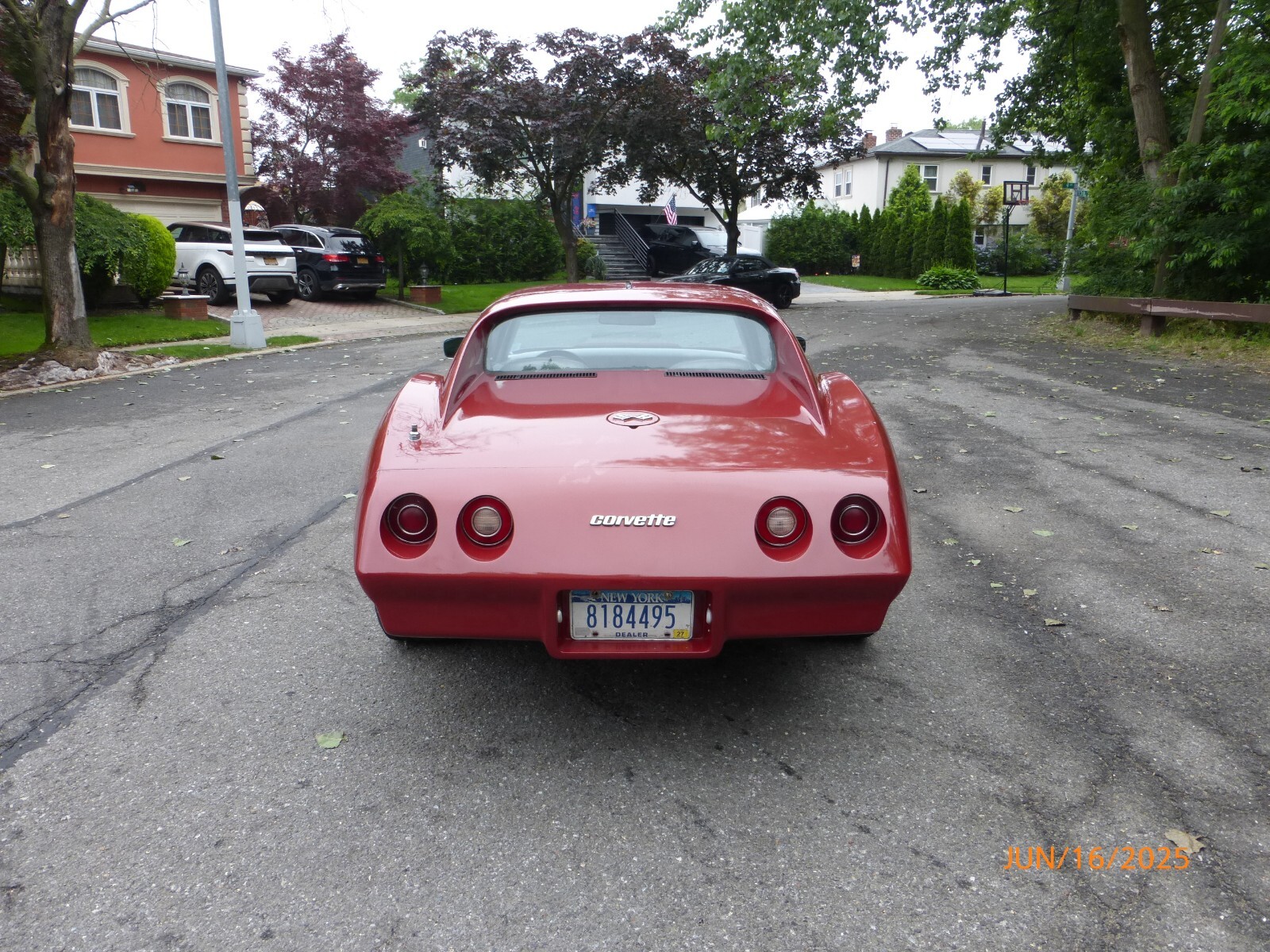 Chevrolet-Corvette-1974-Coupe-3