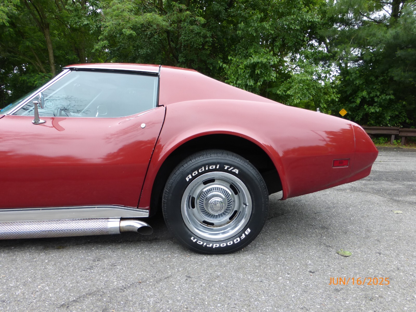 Chevrolet-Corvette-1974-Coupe-9