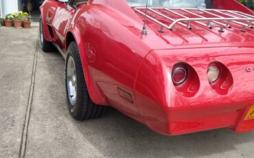 Chevrolet-Corvette-1974-red-10