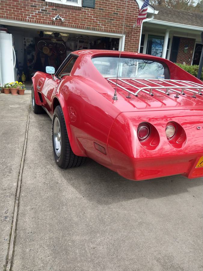Chevrolet-Corvette-1974-red-10