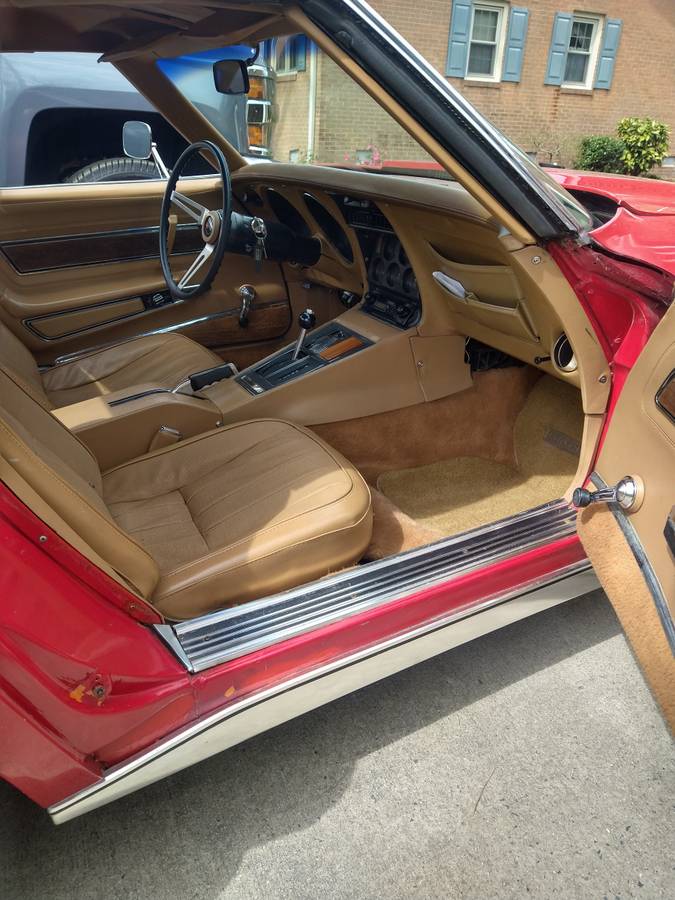 Chevrolet-Corvette-1974-red-9