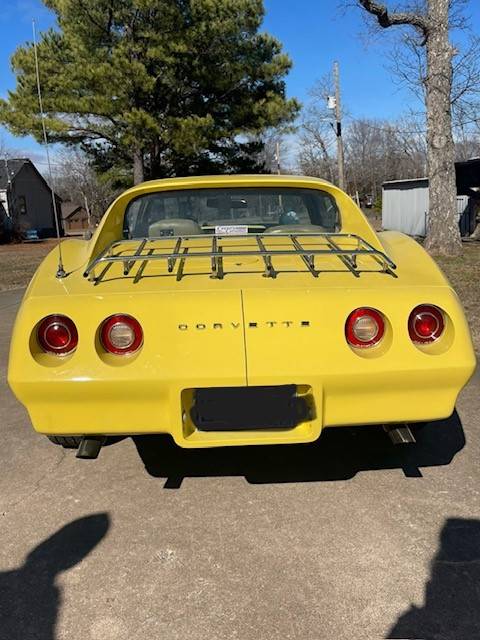 Chevrolet-Corvette-1974-yellow-2