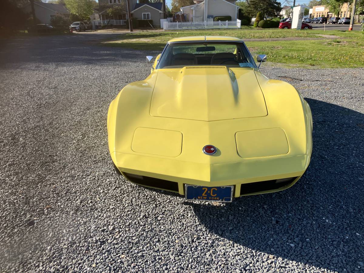 Chevrolet Corvette  1974 yellow