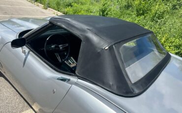 Chevrolet-Corvette-1975-Convertible-10