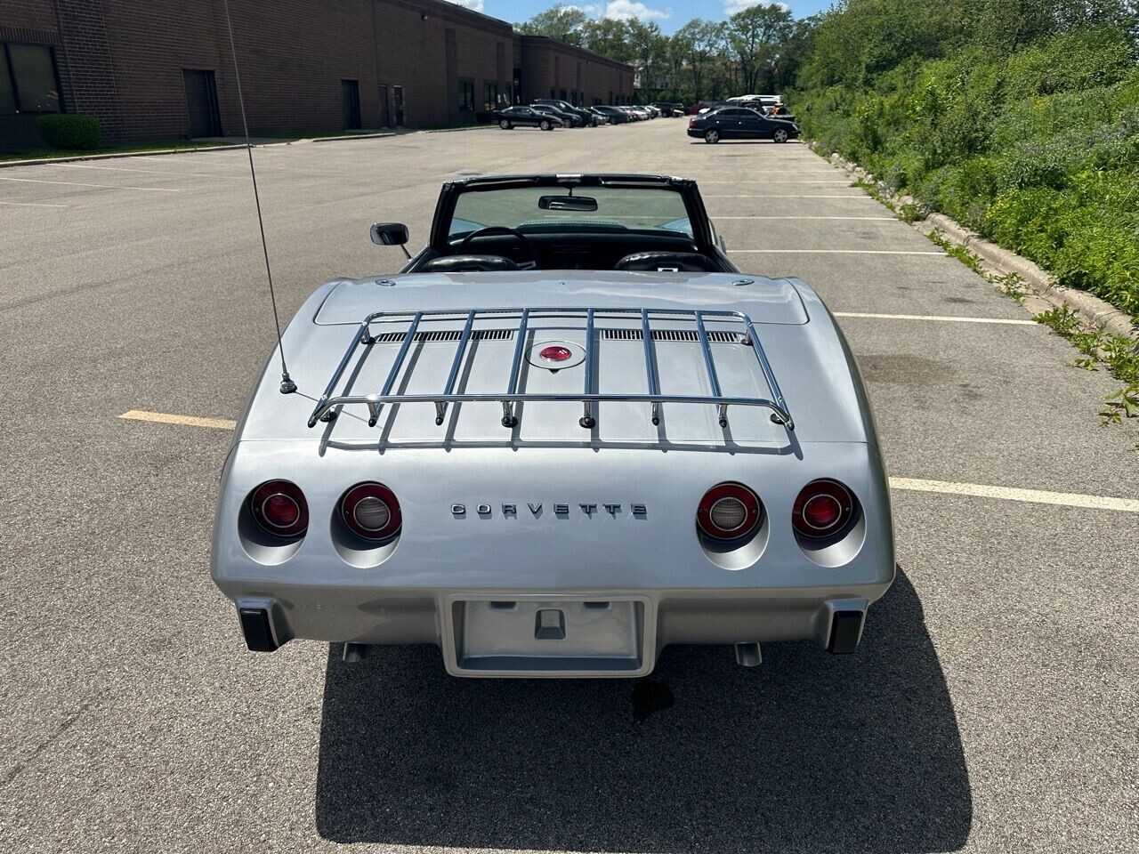 Chevrolet-Corvette-1975-Convertible-12