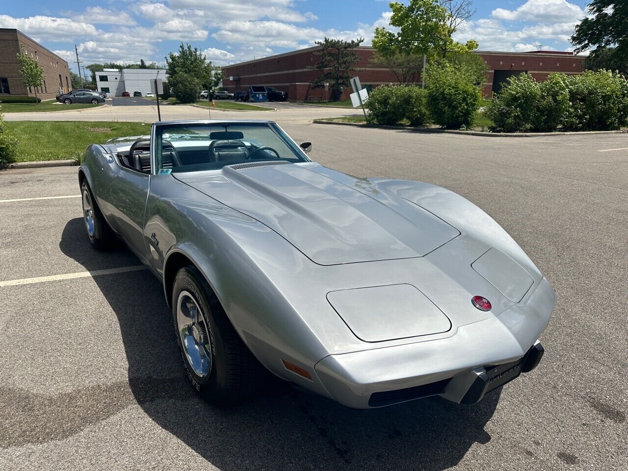 Chevrolet-Corvette-1975-Convertible-14