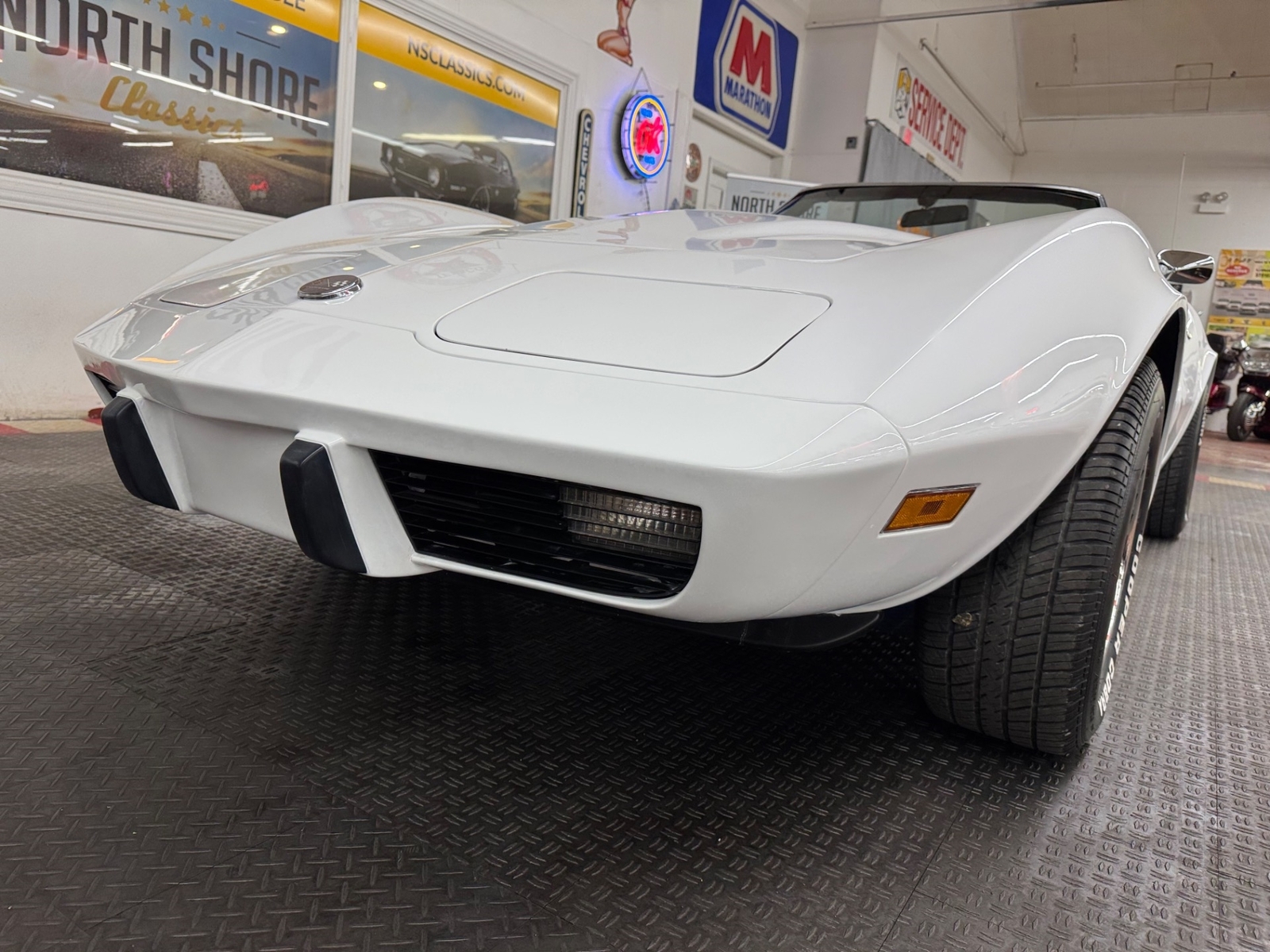 Chevrolet-Corvette-1975-Convertible-15