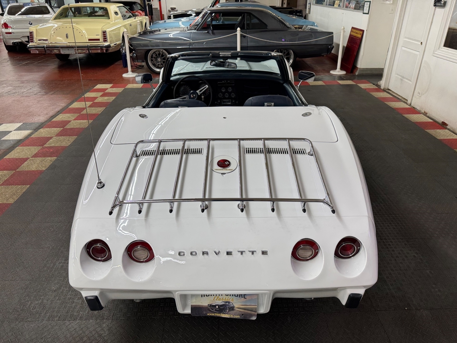 Chevrolet-Corvette-1975-Convertible-19
