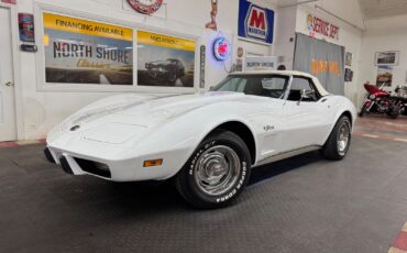 Chevrolet-Corvette-1975-Convertible-2