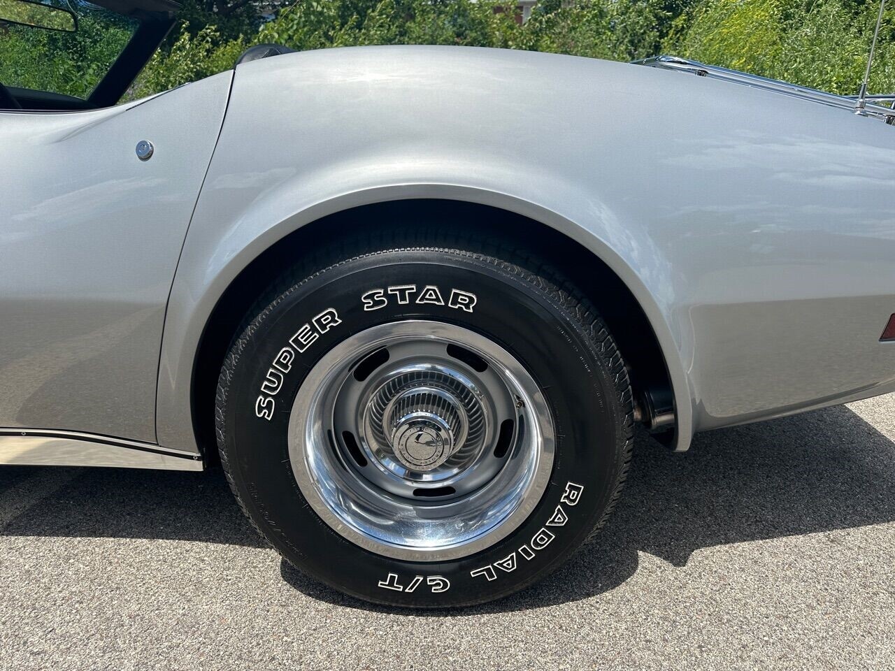 Chevrolet-Corvette-1975-Convertible-25