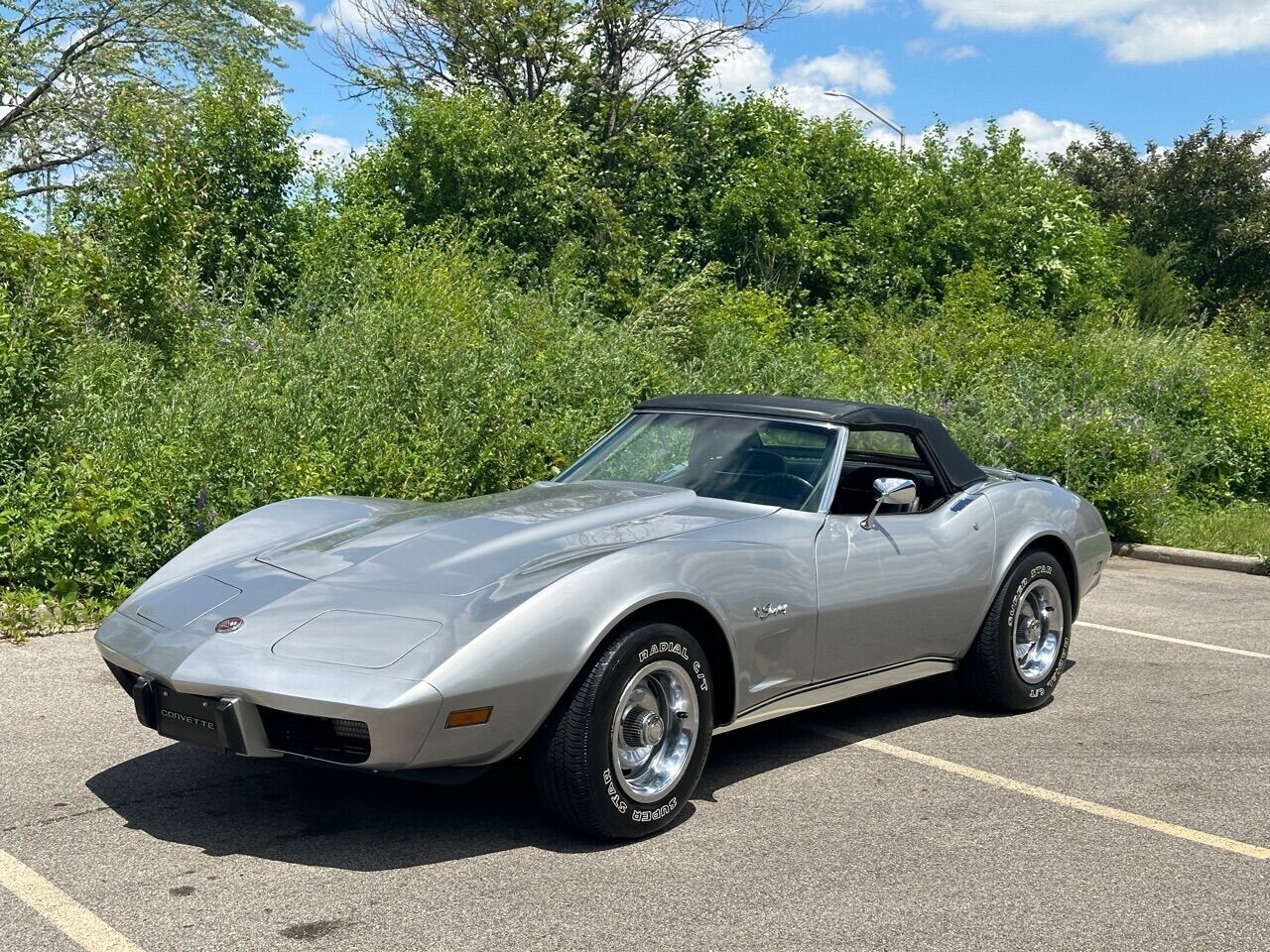 Chevrolet-Corvette-1975-Convertible-4
