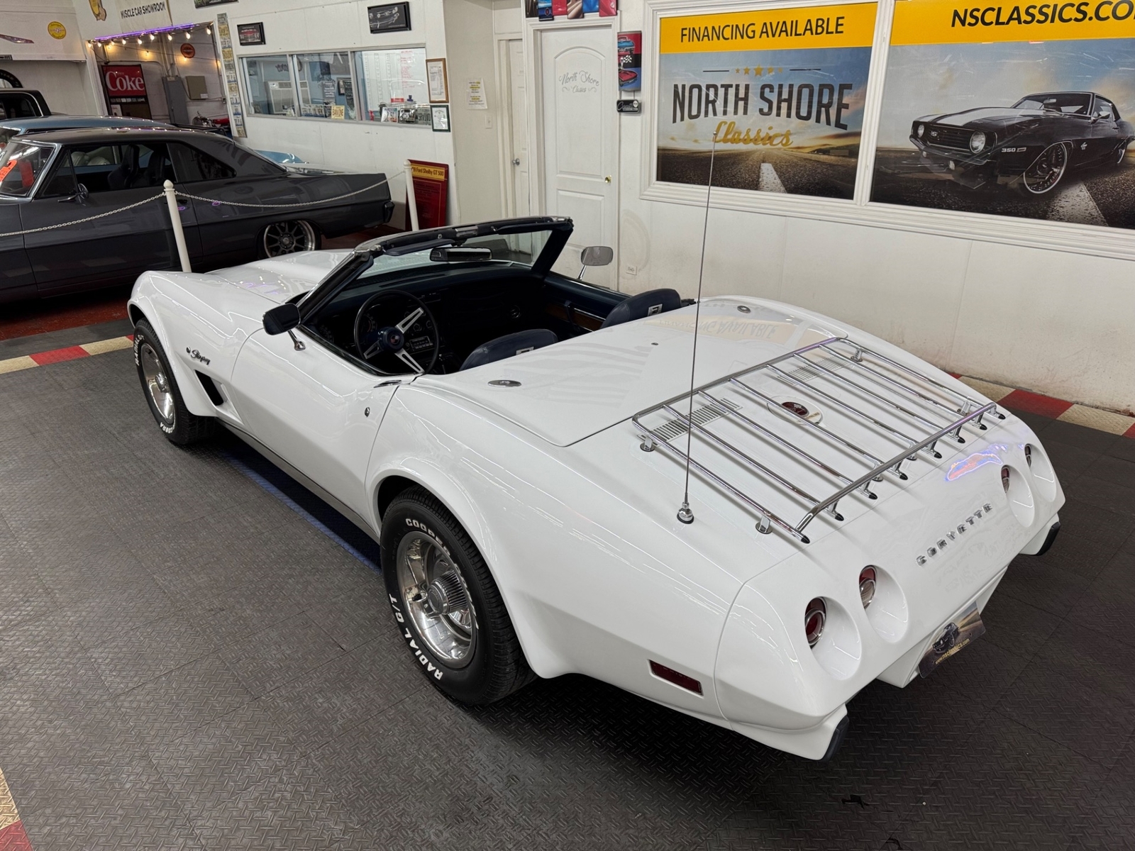 Chevrolet-Corvette-1975-Convertible-7