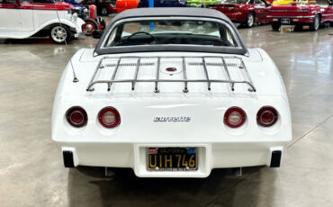 Chevrolet-Corvette-1975-Other-13